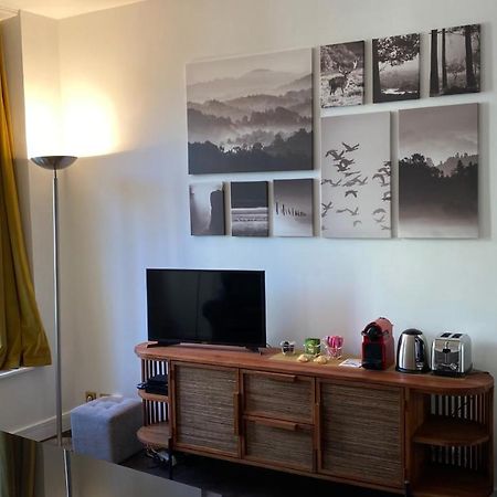 Appartamento Marais Joli Deux Pieces Parigi Esterno foto